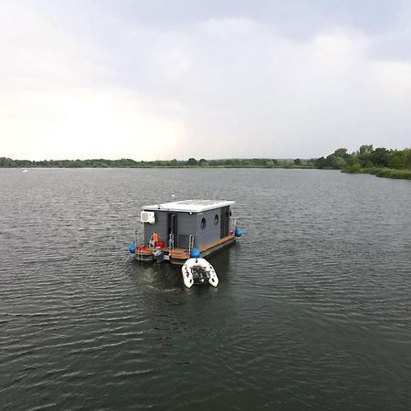 Houseboat Water Boy Apartament Plywajacy Dom Na Wodzie Lodz Uraz  Exterior photo